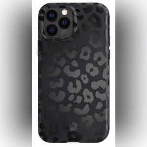 Cute Magnetic Protective Phone Cover (Black Leopard) for IPhone 13